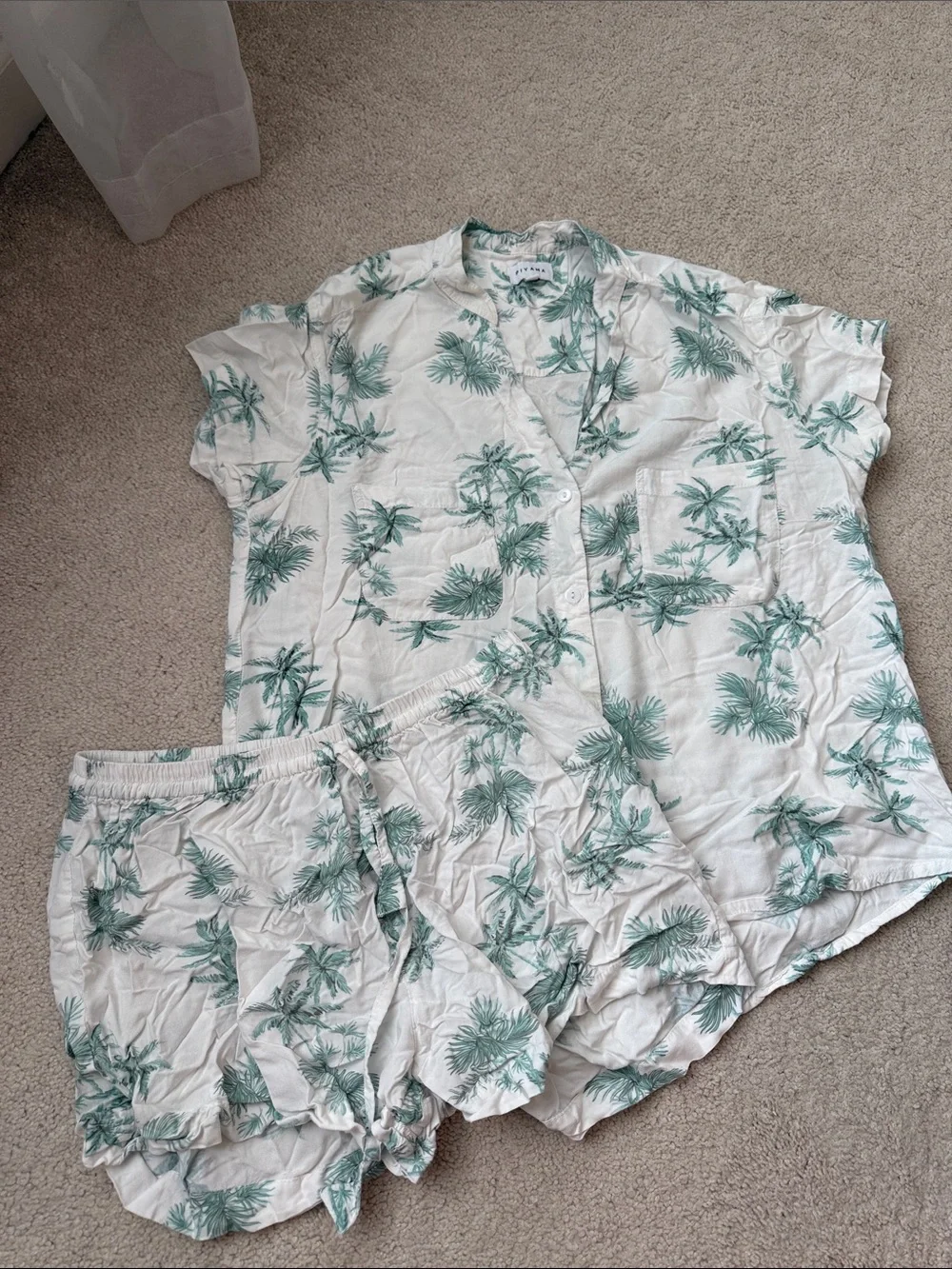 Piyama Palm-Print Short Sleeve Pajama Set in White and Green